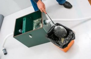 очистка жироуловителя откачка жироуловителя